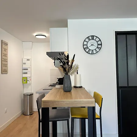 6 Parking Gratuit Apartament *